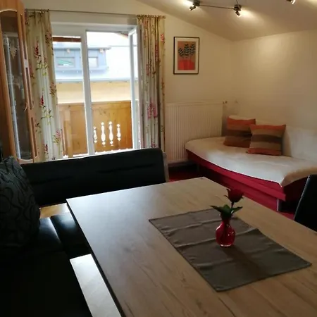 Haus Roswitha פלאכאו